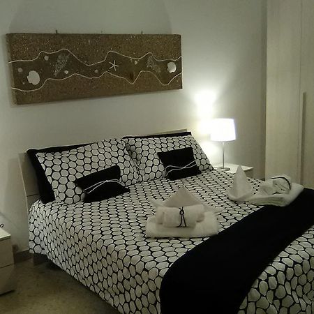 Voglia Di Mare... Holidays On The Beach Appartement Porto SantʼElpidio Buitenkant foto