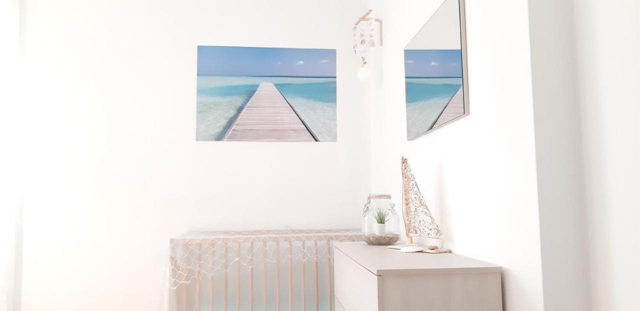 Voglia Di Mare... Holidays On The Beach Appartement Porto SantʼElpidio Buitenkant foto